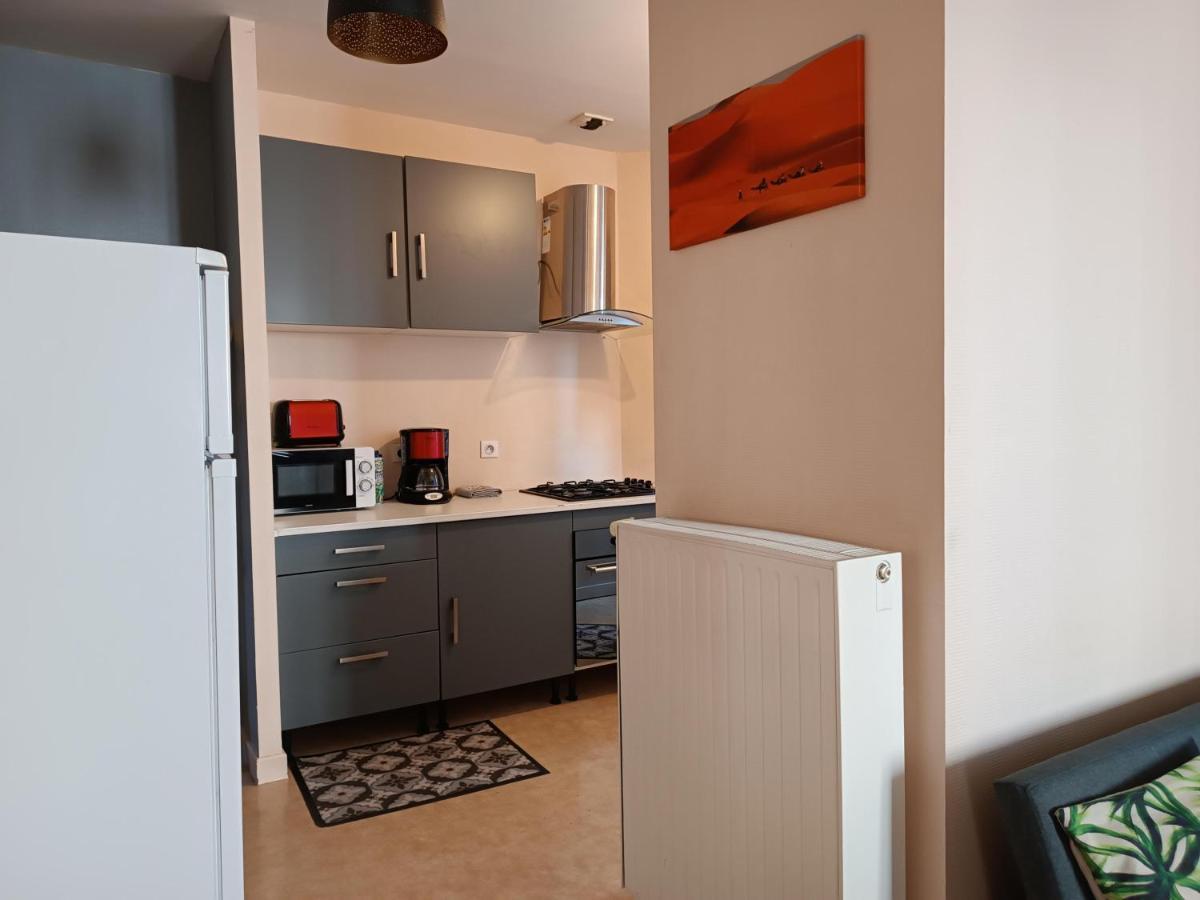 Ferienwohnung Cap Coutellerie - Sejours Pros Ou Familles En Hypercentre De Thiers Exterior foto