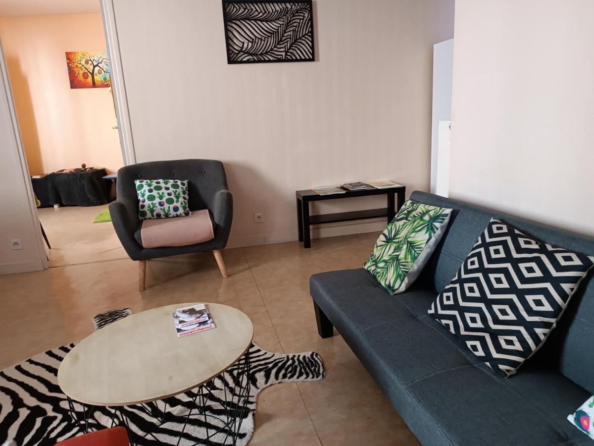 Ferienwohnung Cap Coutellerie - Sejours Pros Ou Familles En Hypercentre De Thiers Exterior foto